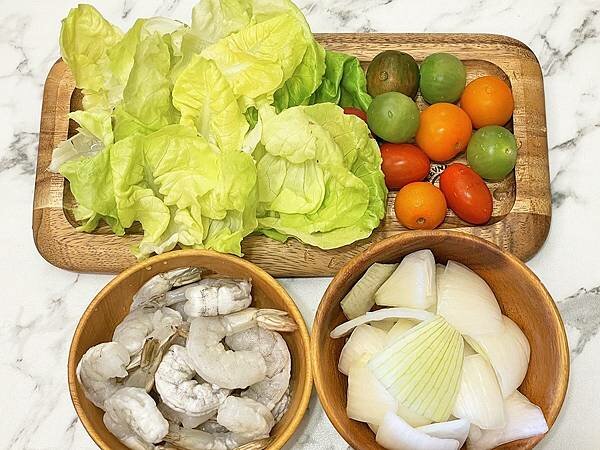 宅配生鮮│Food-x鮮蔬百寶箱:菜箱開箱做西餐料理,高級食材做豐盛三餐│啤酒鮮蝦溫沙拉、照燒雞腿排、櫛瓜煎餅、紅酒甜醬漢堡肉排餐、酥皮馬鈴薯