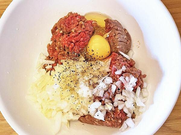 宅配生鮮│Food-x鮮蔬百寶箱:菜箱開箱做西餐料理,高級食材做豐盛三餐│啤酒鮮蝦溫沙拉、照燒雞腿排、櫛瓜煎餅、紅酒甜醬漢堡肉排餐、酥皮馬鈴薯