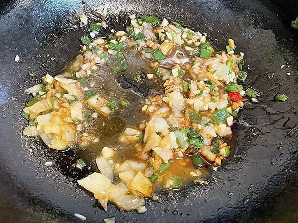 宅配生鮮│Food-x鮮蔬百寶箱:菜箱開箱做西餐料理,高級食材做豐盛三餐│啤酒鮮蝦溫沙拉、照燒雞腿排、櫛瓜煎餅、紅酒甜醬漢堡肉排餐、酥皮馬鈴薯