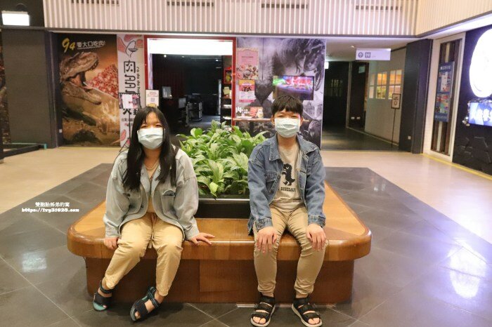 高雄床墊推薦 – 睡精靈名床 / 在地30年床墊 / 老師傅手工&高檔床墊親民價格