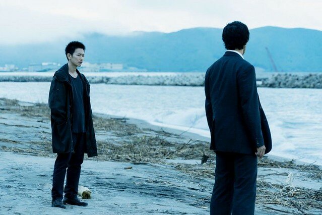 The movie posters & stills of 日本懸疑推理電影《那些得不到保護的人》(護られなかった者たちへ/In The Wake )will be launching in Taiwan from Apr 8, 2022 onwards.