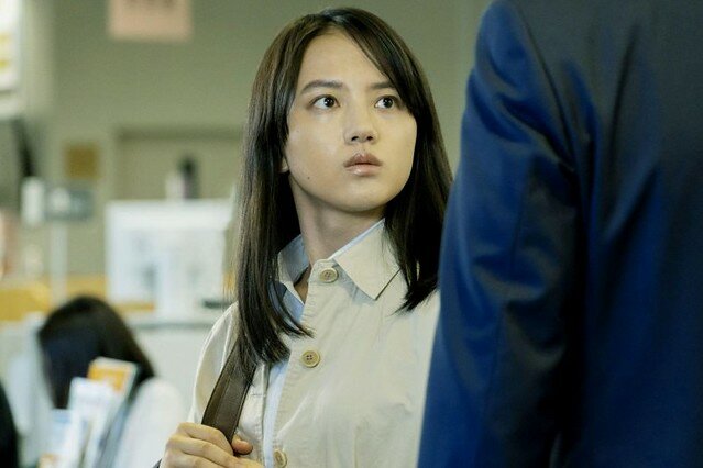 The movie posters & stills of 日本懸疑推理電影《那些得不到保護的人》(護られなかった者たちへ/In The Wake )will be launching in Taiwan from Apr 8, 2022 onwards.