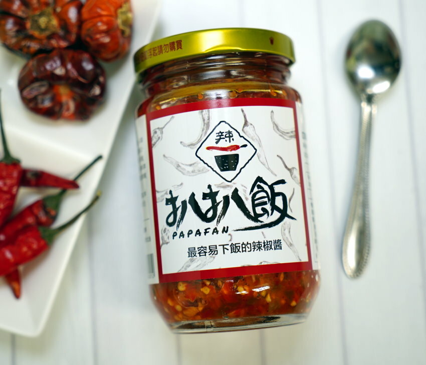 網路人氣辣椒醬評比．6款火鍋料理必備沾醬! 詹醬油潑辣子、椒麻堅果、鵝油辣椒、寧記辣椒、老干媽、扒扒飯