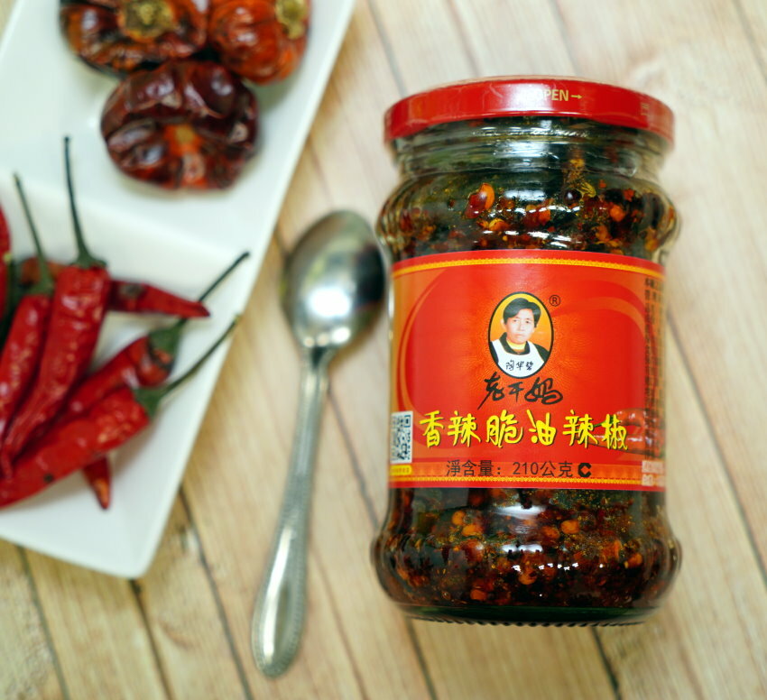 網路人氣辣椒醬評比．6款火鍋料理必備沾醬! 詹醬油潑辣子、椒麻堅果、鵝油辣椒、寧記辣椒、老干媽、扒扒飯