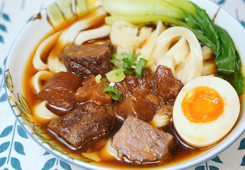網購紅燒牛肉麵料理包5間品牌評比.混董創食、皇家傳承、晶華酒店、台北國賓、台北萬豪大PK!