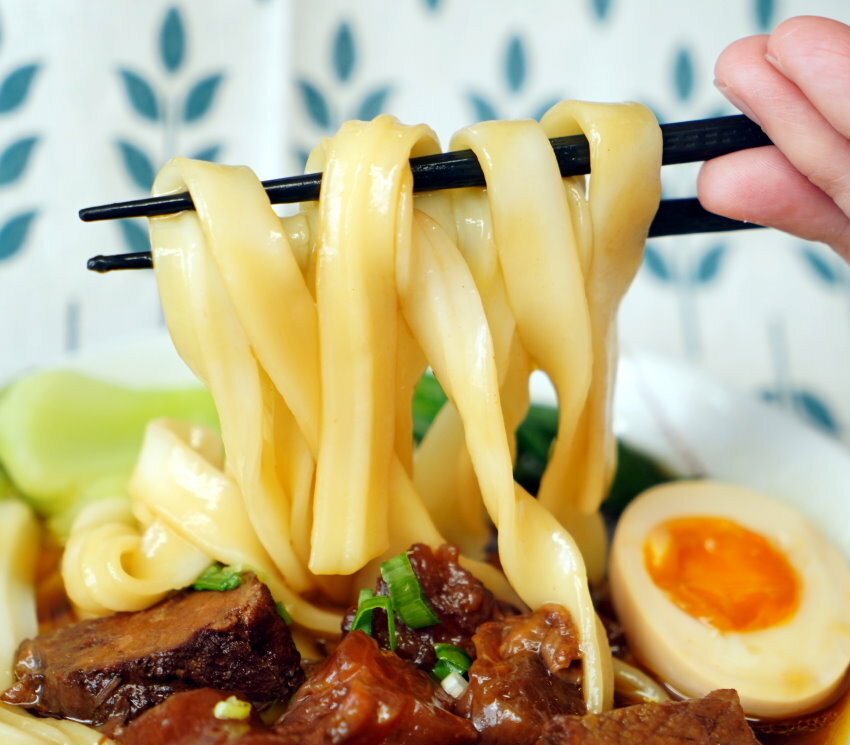 網購紅燒牛肉麵料理包5間品牌評比.混董創食、皇家傳承、晶華酒店、台北國賓、台北萬豪大PK!