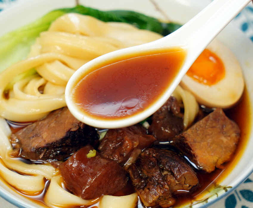 網購紅燒牛肉麵料理包5間品牌評比.混董創食、皇家傳承、晶華酒店、台北國賓、台北萬豪大PK!