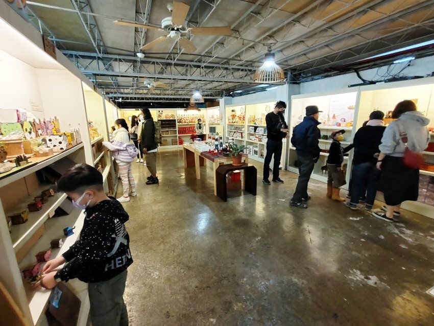 【南投親子景點】敲敲木工房．免門票、好停車，超好玩木製DIY手作體驗!