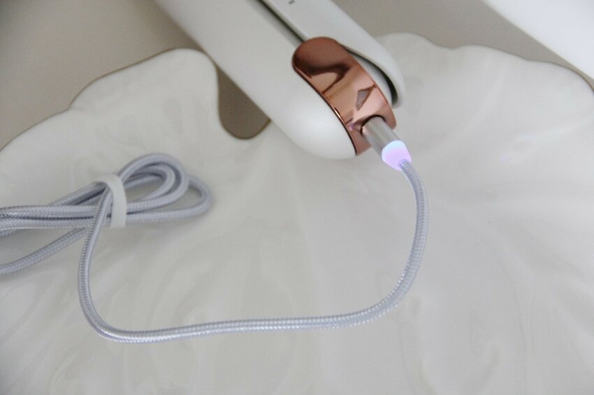 POPRORO直捲兩用無線離子夾,乾洗髮、出遊造型隨身造型師