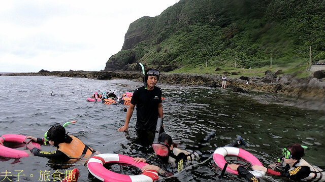 蘭嶼洞口浮潛-2.jpg - 蘭嶼 小丑魚 X 海葵 X 珊瑚 洞口浮潛 20220327