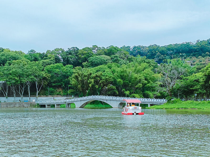 新竹青草湖 | 天鵝船遊湖，SUP立式水上活動市民享$100折扣外縣市折$50