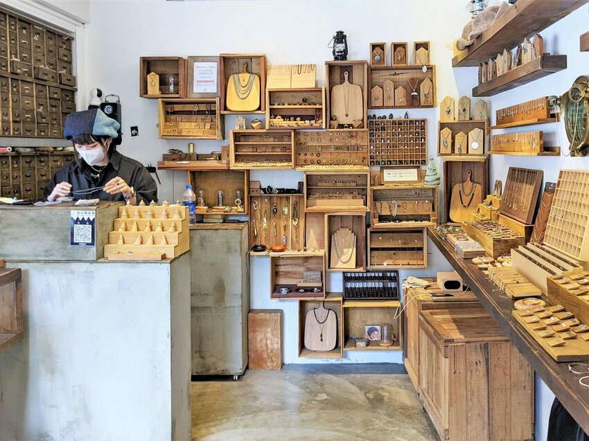 喵到了！迎春慶，五倍夠力，買不停｜五倍券還沒用完嗎？最優惠的活動在東區統領商圈！發票登錄活動就抽PS5！東區逛街推薦、五倍券優惠推薦 - 佛系旅遊筆記