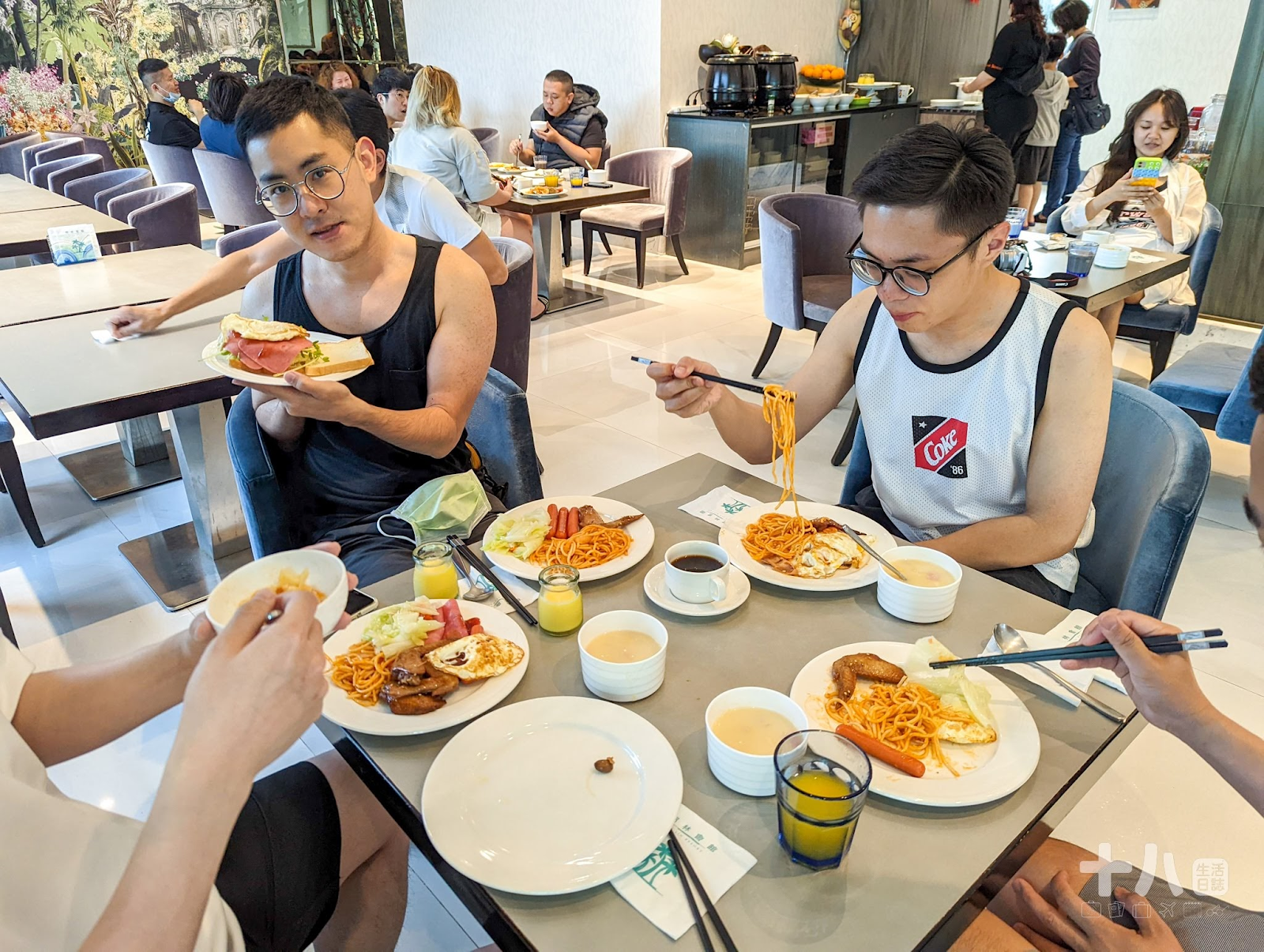 【屏東墾丁旅遊】椰林海灘文旅｜與好友一起享受海景villa，三十秒即到海灘！包棟民宿、親子民宿（2022/07/31前訂房輸入折扣碼享９５折）