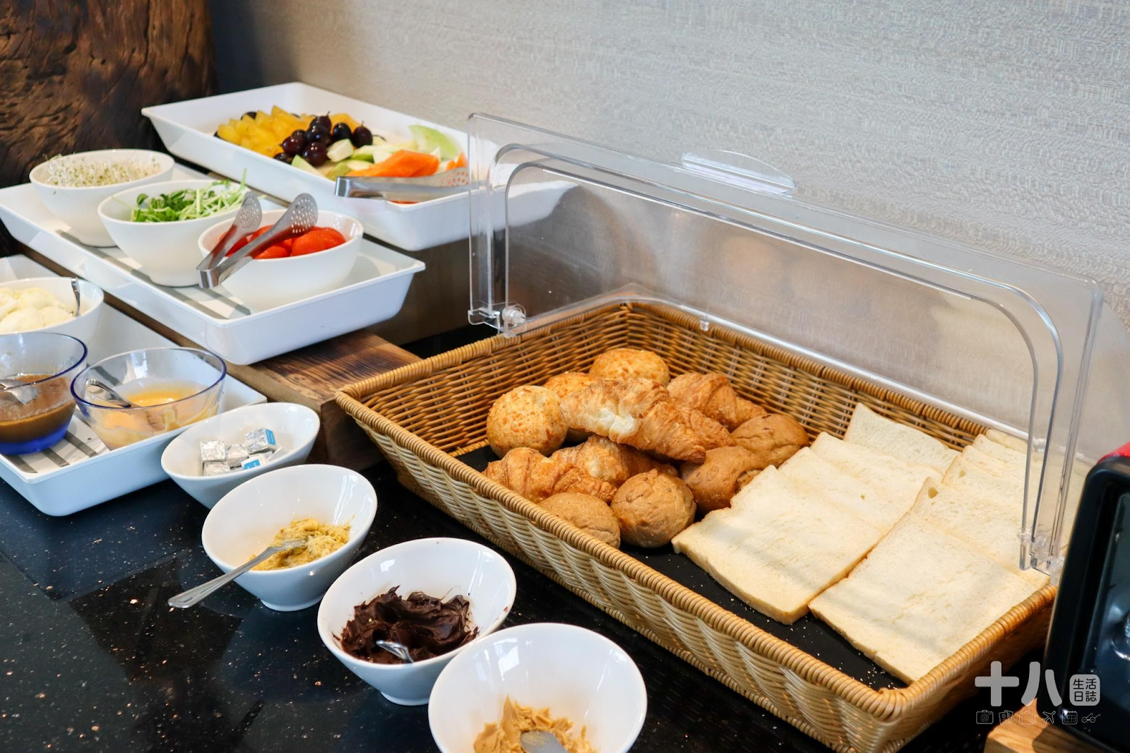 【屏東墾丁旅遊】椰林海灘文旅｜與好友一起享受海景villa，三十秒即到海灘！包棟民宿、親子民宿（2022/07/31前訂房輸入折扣碼享９５折）