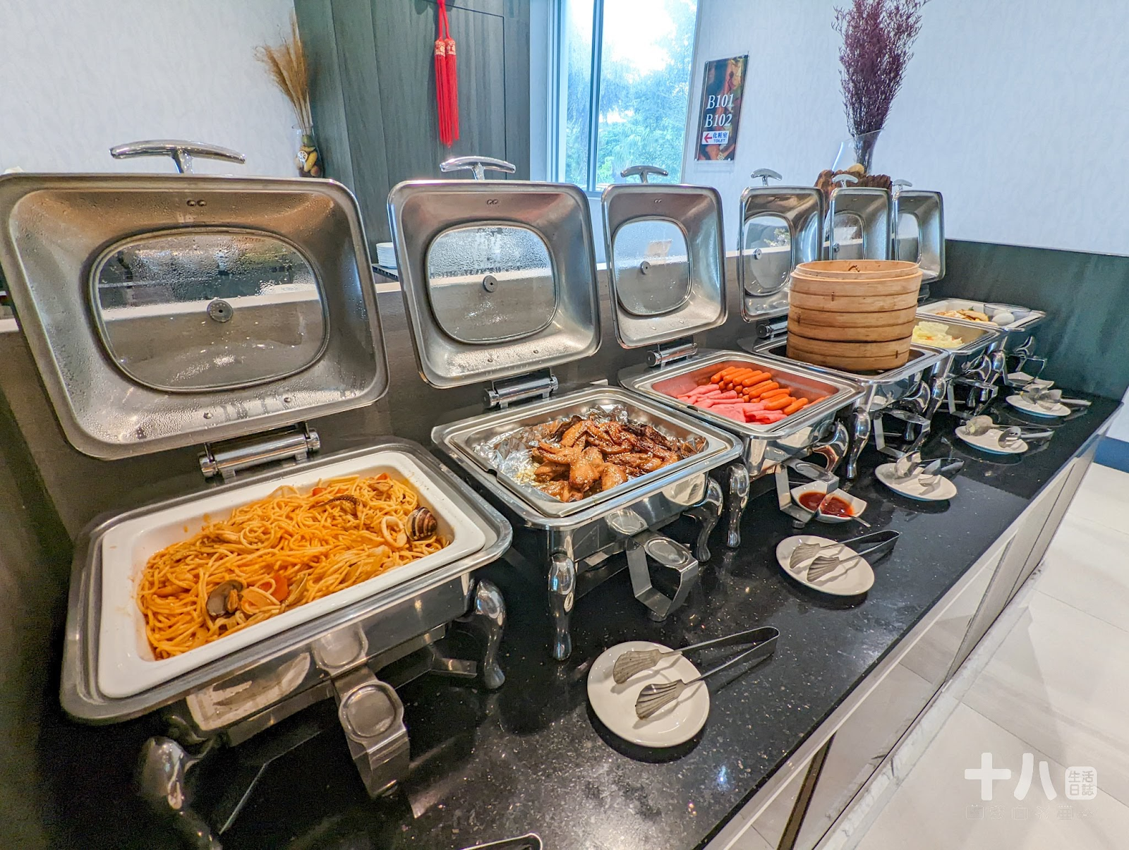 【屏東墾丁旅遊】椰林海灘文旅｜與好友一起享受海景villa，三十秒即到海灘！包棟民宿、親子民宿（2022/07/31前訂房輸入折扣碼享９５折）