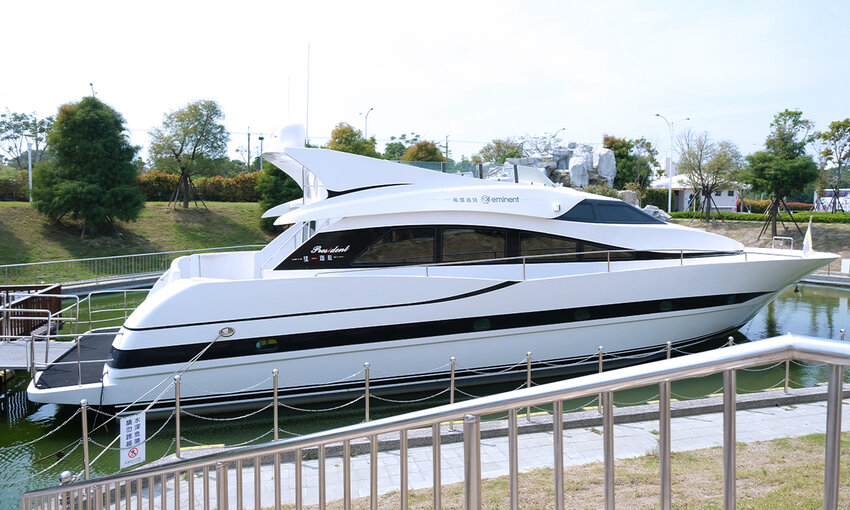 萬國通路觀光工廠 遊艇