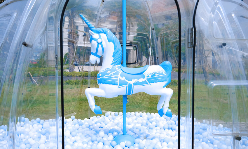 旋轉木馬泡泡屋