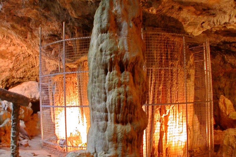 墾丁國家森林遊樂區 石筍寶穴