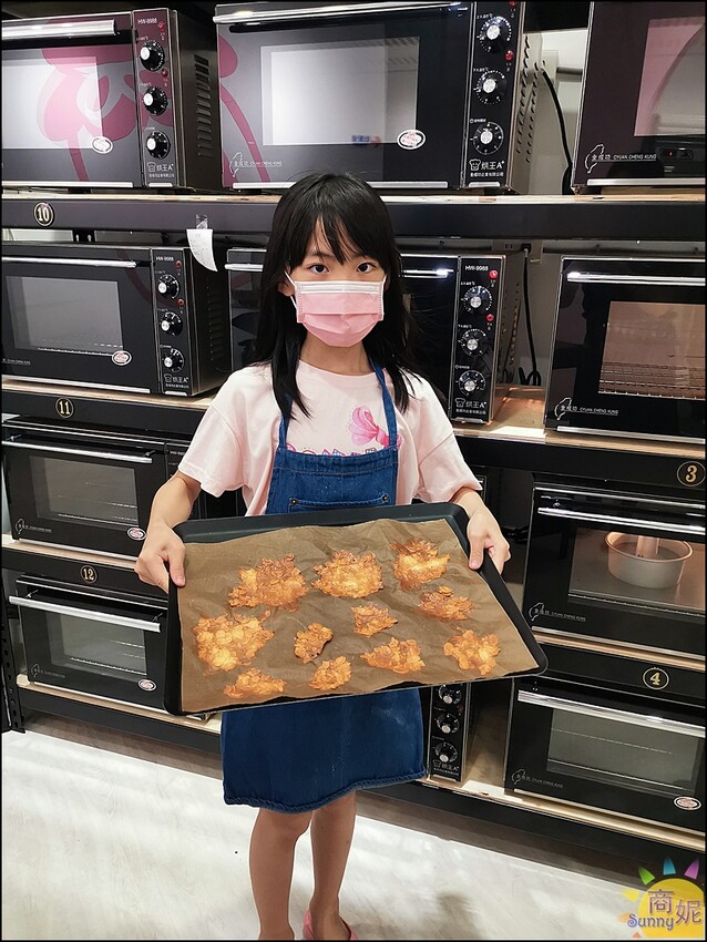 花時間。玩烘焙不必花大錢!親子一起做蛋糕好好玩.獨家天使雪卷一定要預約-商妮吃喝遊樂