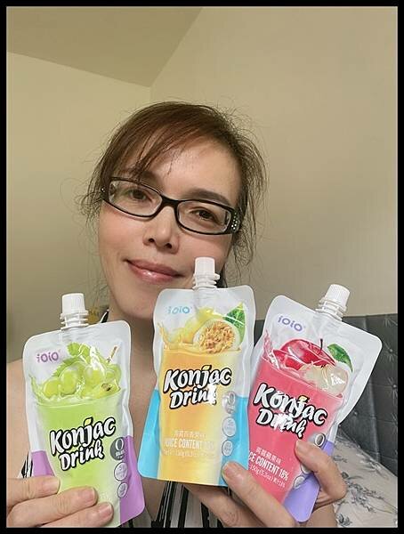 iOiO食在愛我 超口感蒟蒻 蒟蒻飲 蒟蒻推薦 飲料推薦 飲料開箱 能量飲 果凍推薦 開箱 維生素C 膳食纖維 拌手禮 年節禮盒推薦  十全果醋