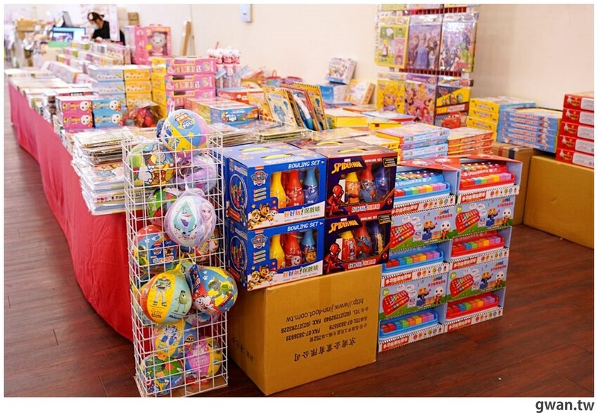 海線媽媽必逛的童書婦嬰用品聯合特賣，晴天寶寶、小豬爸爸都在大甲宴會館！