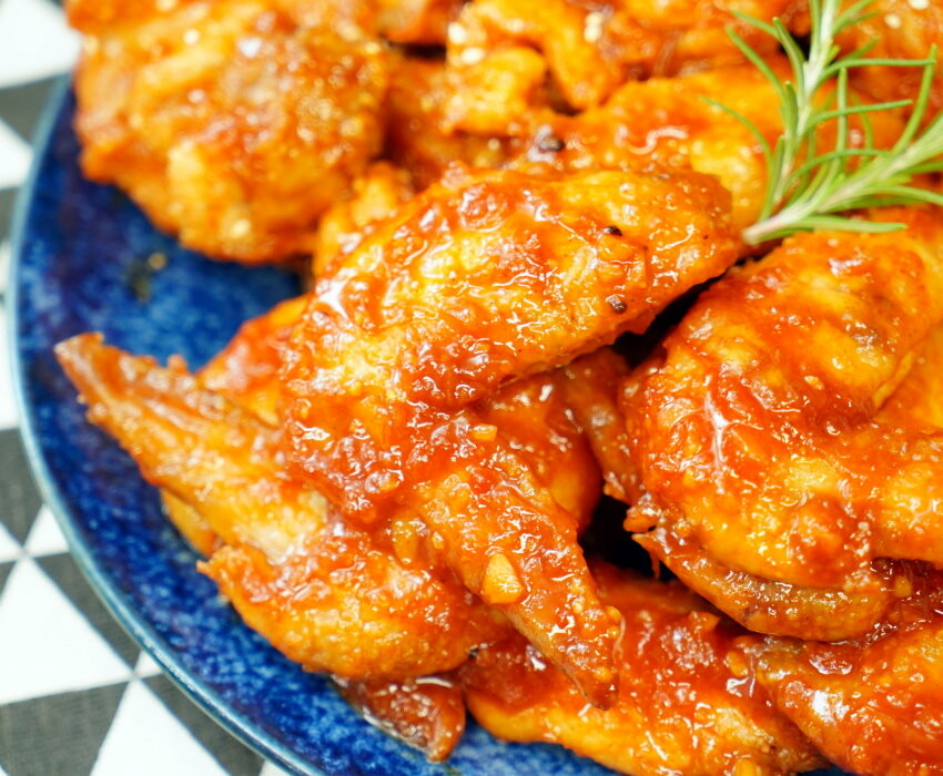 【食譜】韓式炸雞做法．氣炸鍋版快速又方便，在家也能優雅吃炸雞!