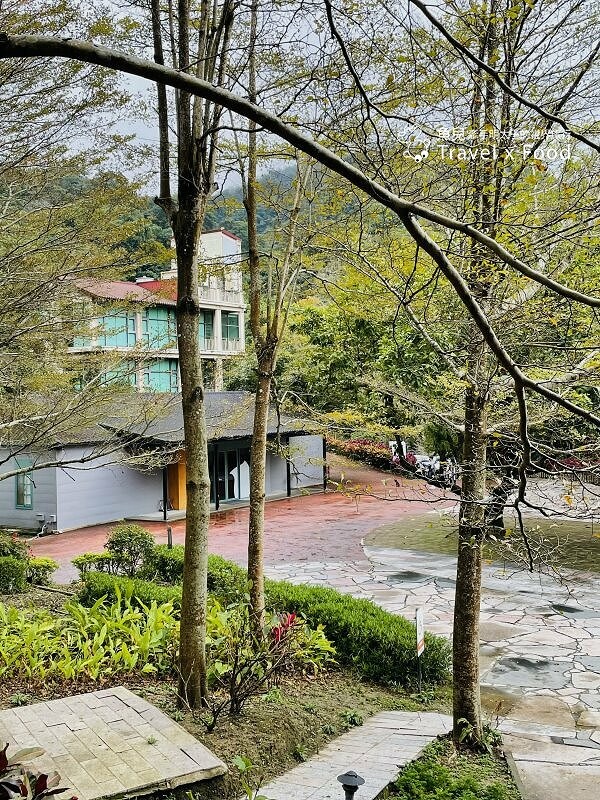 小森之歌|綠草如茵,步道完善,浪漫如同冬季戀歌場景,供應餐點與森林野餐,親子寵物友善適合闔家出遊 @魚兒 x 牽手明太子的「視」界旅行