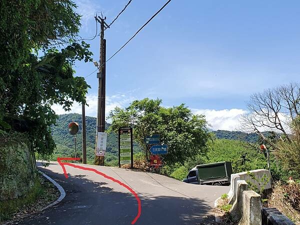 枕頭山魅力商圈產道道路(一角) (4).jpg