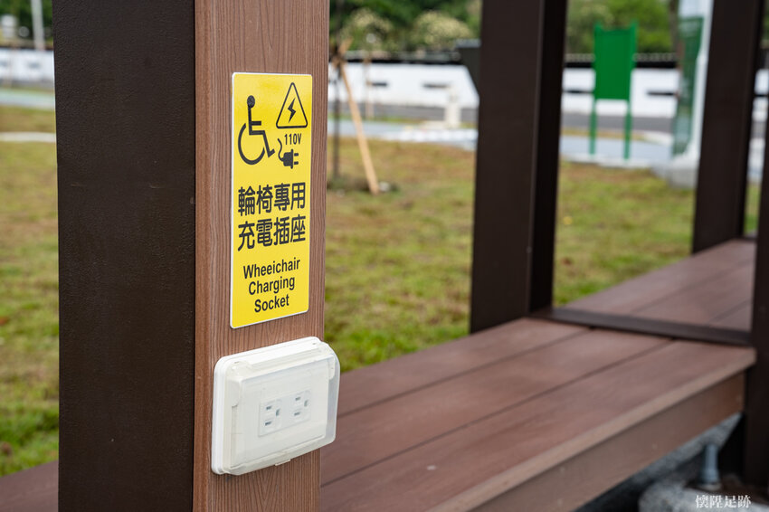 台南特色公園|健康綠洲公園,大船主題超高溜滑梯、雙軌滑索、迷宮、競賽跑道、攀岩,適合野放孩子的台南好玩公園!公61