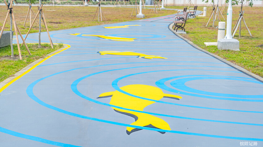 台南特色公園|健康綠洲公園,大船主題超高溜滑梯、雙軌滑索、迷宮、競賽跑道、攀岩,適合野放孩子的台南好玩公園!公61