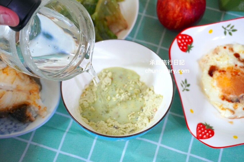 高敏敏營養師親研【百卡餐X百卡粥】MinVita維他營養專科，一包不到100大卡！百卡菇菇多多、百卡蔬菜多多、法式蕈菇濃湯、70%特濃可可。 - 承錠旅行日記