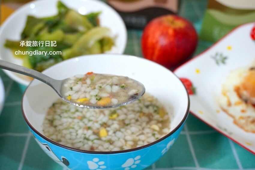 高敏敏營養師親研【百卡餐X百卡粥】MinVita維他營養專科，一包不到100大卡！百卡菇菇多多、百卡蔬菜多多、法式蕈菇濃湯、70%特濃可可。 - 承錠旅行日記