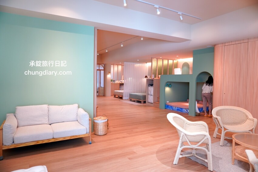 台中床墊推薦【LoveFu台中體驗店】台中南屯costco附近，打造處處好眠的避風港！100%MIT台灣製造：高彈力泡棉床墊、無光薄墊、無光厚墊、獨立筒床墊。 - 承錠旅行日記