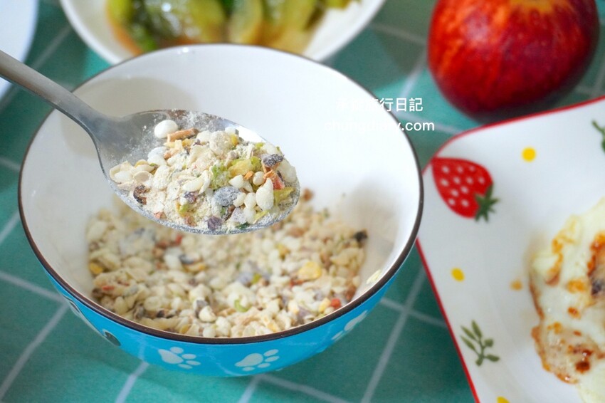 高敏敏營養師親研【百卡餐X百卡粥】MinVita維他營養專科，一包不到100大卡！百卡菇菇多多、百卡蔬菜多多、法式蕈菇濃湯、70%特濃可可。 - 承錠旅行日記