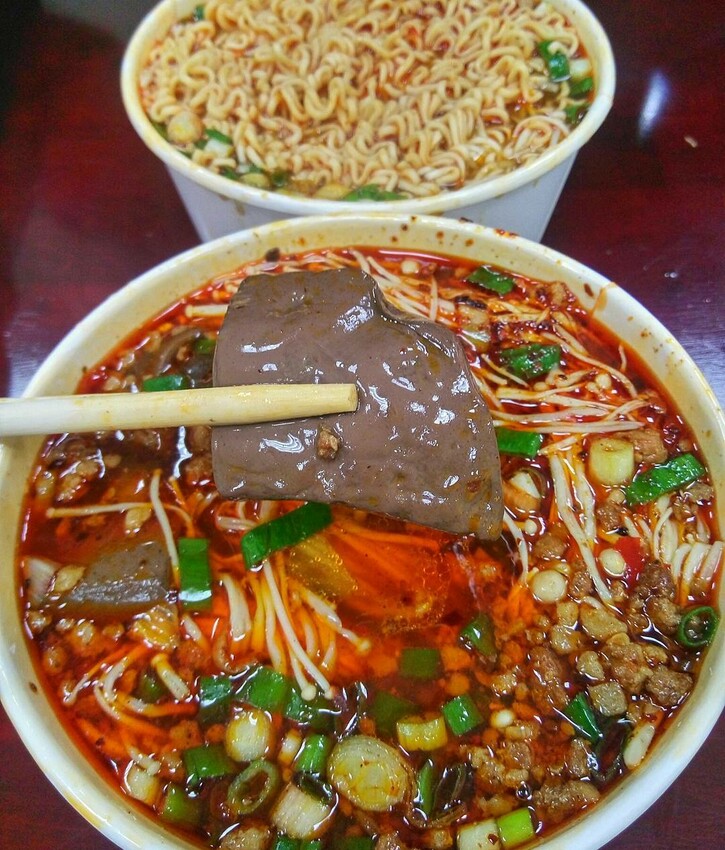 中壢美食|不老麻辣鴨血臭豆腐