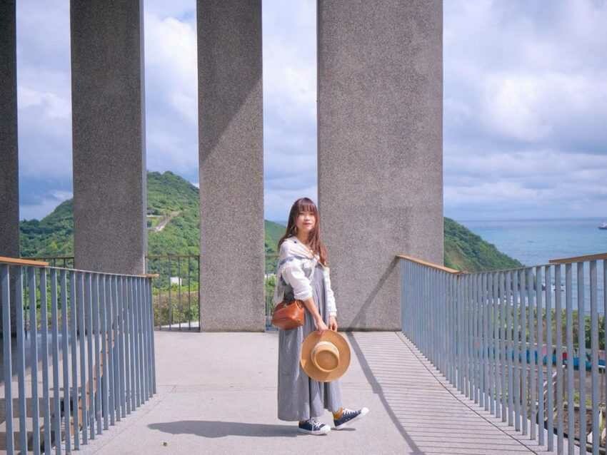 宜蘭景點|蘇澳鎮|南安國小位在靠近內埤海灣的半山腰上,坐擁全台數一數二的山海景觀,國小內設有觀景台,可以在此遠眺蘇澳魚港!