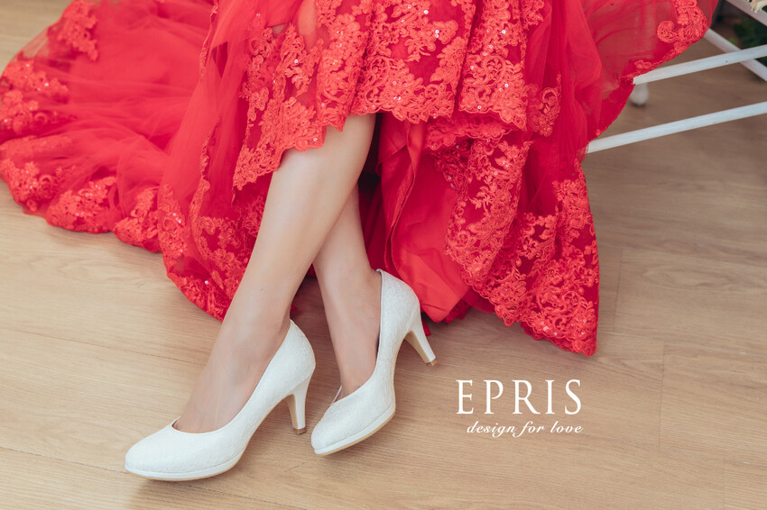 大碼女鞋白色高跟鞋