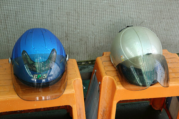 安全帽清潔保養DIY-SOFT99安全帽護目鏡鍍膜劑、新布面乾洗劑 (24).jpg