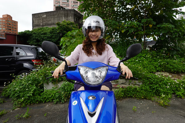 安全帽清潔保養DIY-SOFT99安全帽護目鏡鍍膜劑、新布面乾洗劑 (55).jpg