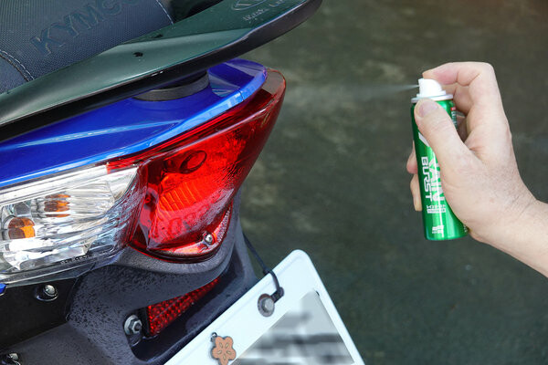 安全帽清潔保養DIY-SOFT99安全帽護目鏡鍍膜劑、新布面乾洗劑 (42).jpg