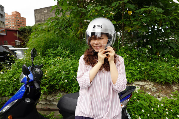 安全帽清潔保養DIY-SOFT99安全帽護目鏡鍍膜劑、新布面乾洗劑 (54).jpg