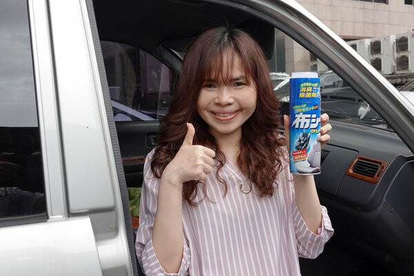 安全帽清潔保養DIY-SOFT99安全帽護目鏡鍍膜劑、新布面乾洗劑 (53).jpg