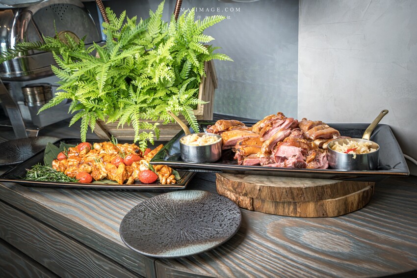 外燴料理推薦|拾趣外燴餐飲~客製化外燴宴席料理豪華饗宴高貴不貴,新型態的聚餐選擇、專業歐式外燴、戶外