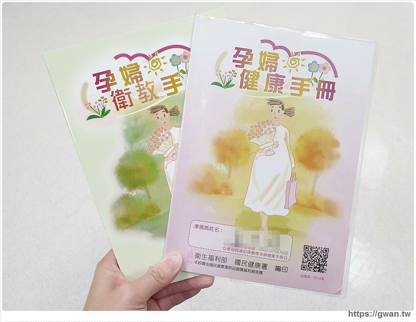 是電蚊拍也是捕蚊燈，家用露營必備的二合一電蚊拍！