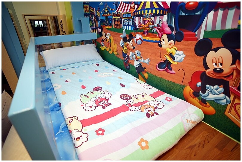 【宜蘭民宿】麗筑藝術親子民宿‧溜滑梯主題房、超大遊戲室、電動車!地點好、景觀佳的貼心民宿!