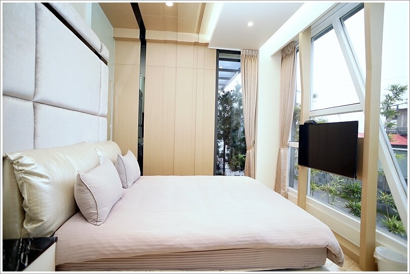 【宜蘭民宿】麗筑藝術親子民宿‧溜滑梯主題房、超大遊戲室、電動車!地點好、景觀佳的貼心民宿!