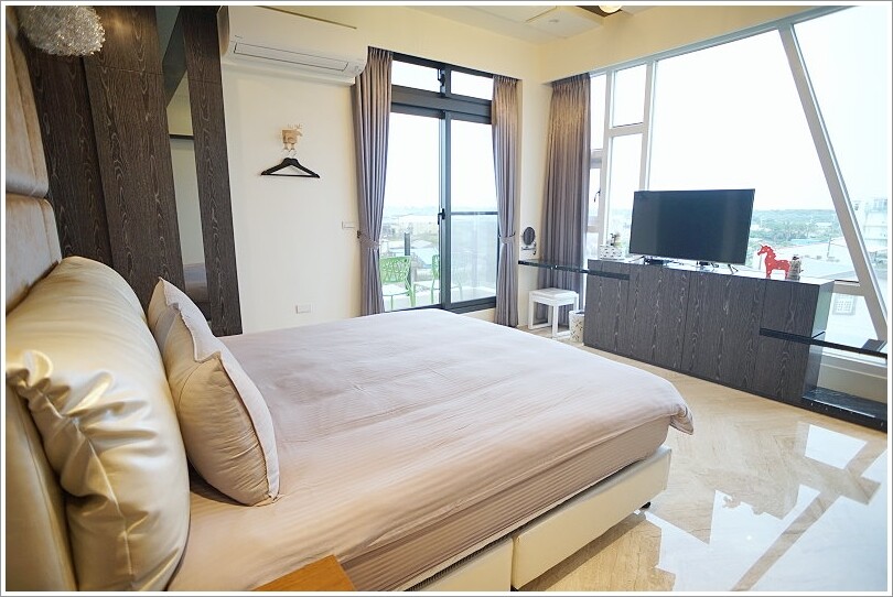 【宜蘭民宿】麗筑藝術親子民宿‧溜滑梯主題房、超大遊戲室、電動車!地點好、景觀佳的貼心民宿!