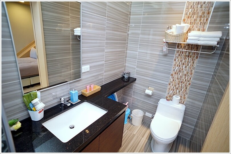 【宜蘭民宿】麗筑藝術親子民宿‧溜滑梯主題房、超大遊戲室、電動車!地點好、景觀佳的貼心民宿!