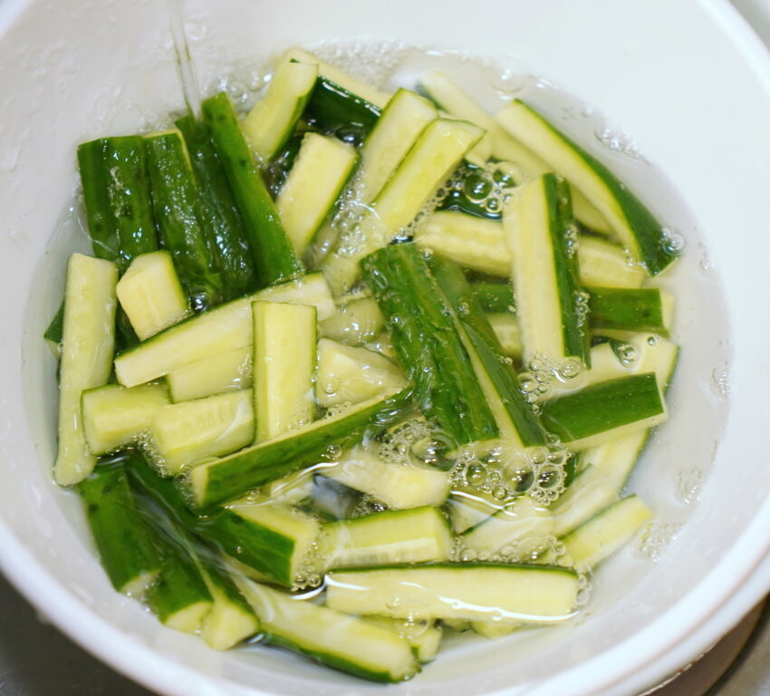 【食譜】韓式涼拌小黃瓜.簡單升級的夏日美味,開胃又涮嘴!