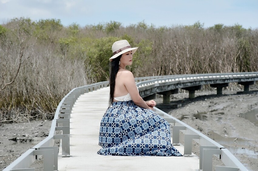 彰化芳苑鄉|海天一色夕照絕美秘境 芳苑濕地紅樹林 海空步道 海牛採蚵文化 彰化必遊景點推薦|西莉亞玩樂人生 0001-27.jpg